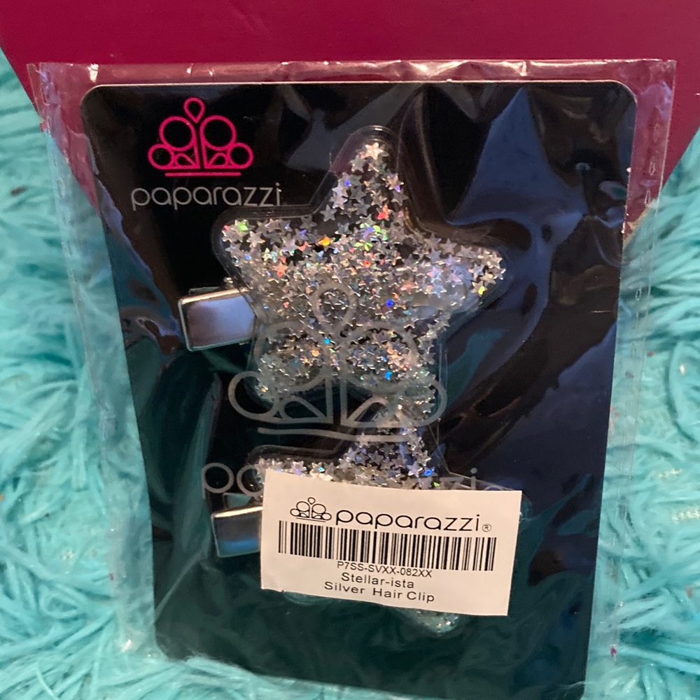 Paparazzi Glittering Silver Star Clip